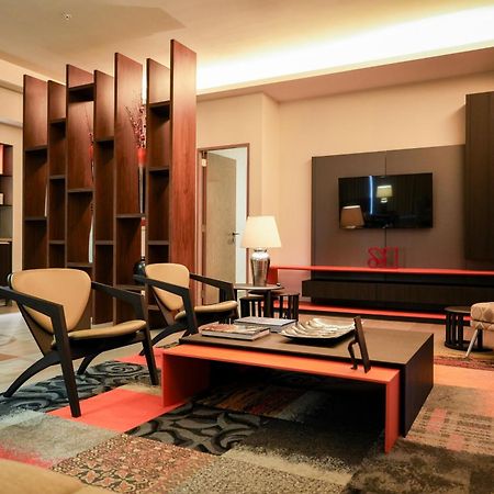 לאון Metria Hotel מראה חיצוני תמונה The interior of the lounge