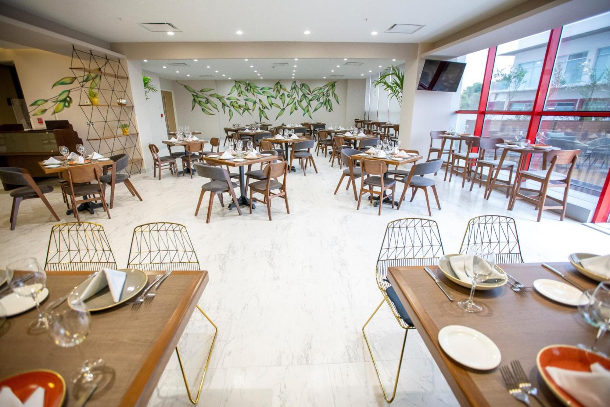 לאון Metria Hotel מראה חיצוני תמונה Interior of the restaurant